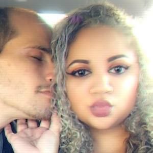 Meet your Posher, Dakota